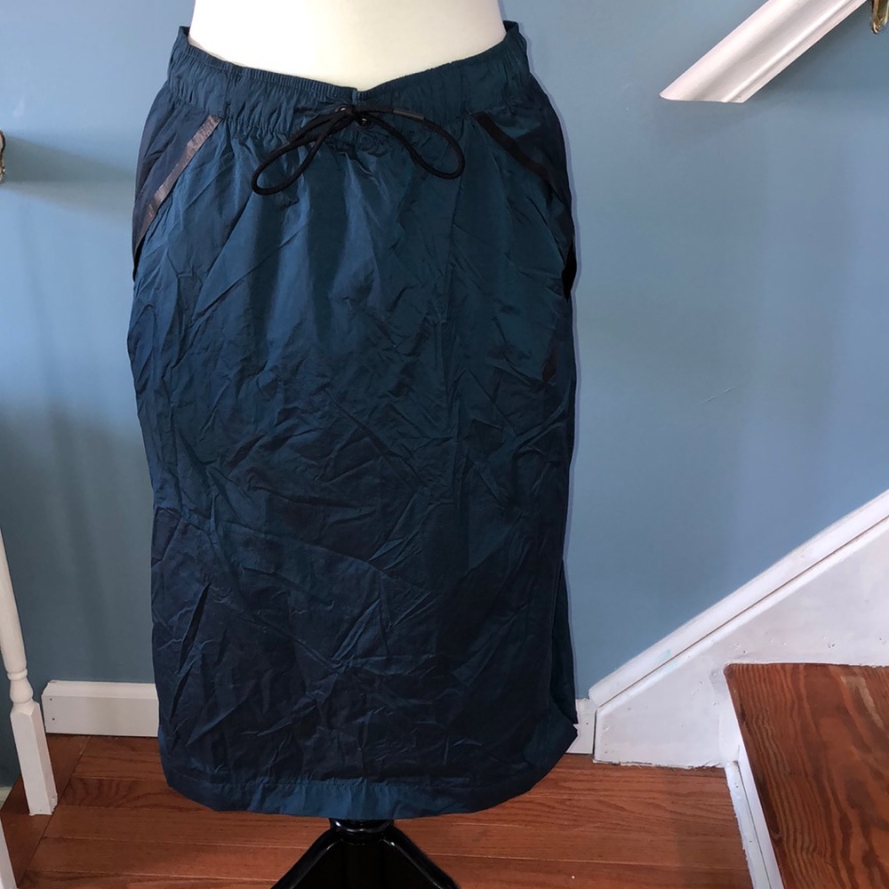 Nike Women’s Tech Hypermesh Skirt